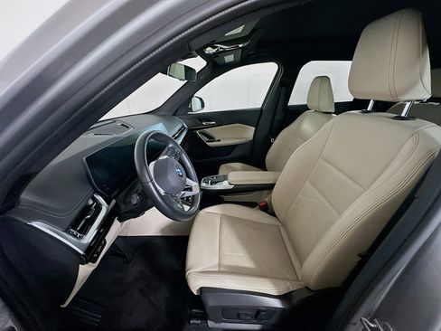 Used 2025 BMW X1 xDrive28i AWD/4WD image 13