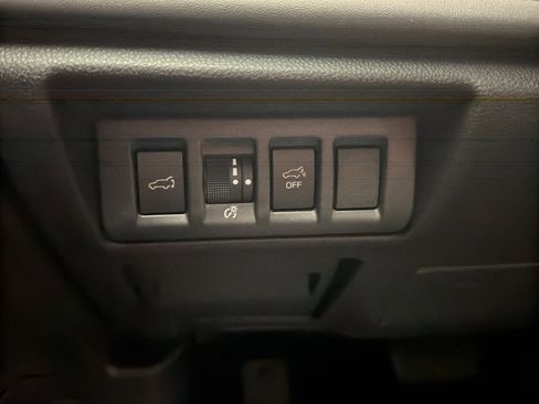 Used 2025 Subaru Outback Touring w/ Popular Package #2 image 12