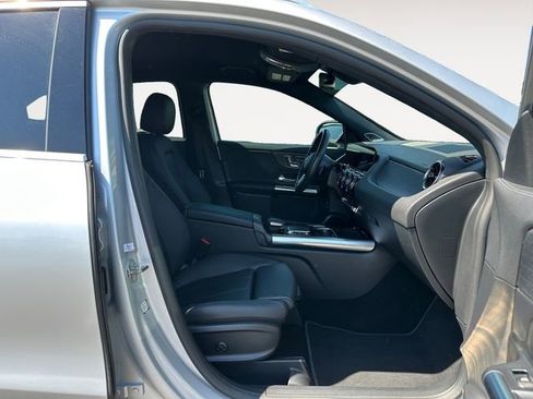 Used 2023 Mercedes-Benz GLA 250 4MATIC image 15