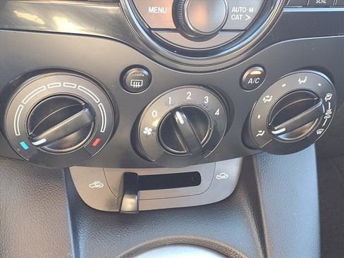 Used 2013 MAZDA MAZDA2 Sport image 16