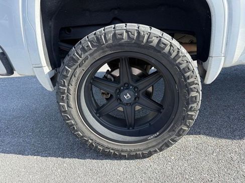 Used 2019 GMC Sierra 1500 AT4 w/ AT4 Premium Package image 25