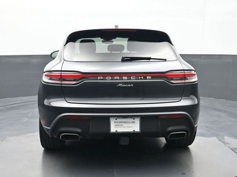 Certified 2025 Porsche Macan AWD/4WD image 21