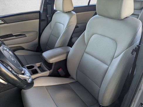 Used 2022 Kia Sportage Nightfall Edition FWD image 16