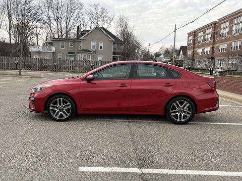 Used 2019 Kia Forte S w/ S Premium Package FWD image 15