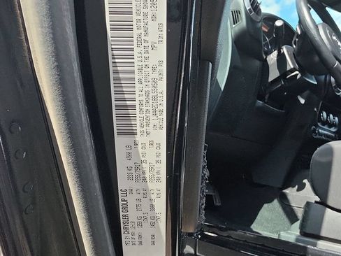 Used 2011 Jeep Wrangler Sport AWD/4WD image 27