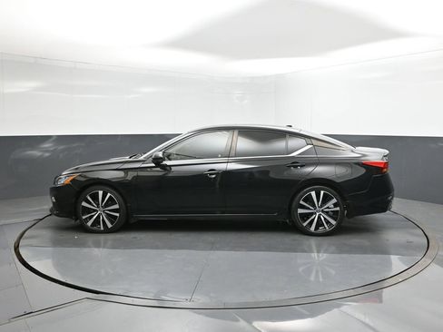 Used 2022 Nissan Altima 2.0 SR image 26