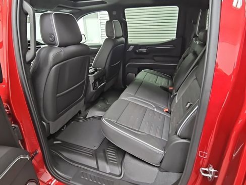 Used 2024 GMC Sierra 1500 AT4X image 33