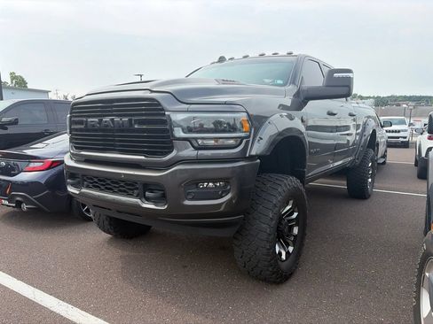 Used 2024 RAM 3500 Laramie w/ Night Edition AWD/4WD image 3