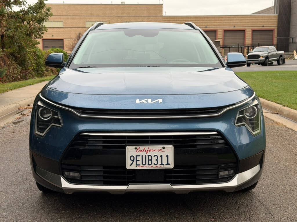 Used 2023 Kia Niro EX Touring FWD image 7