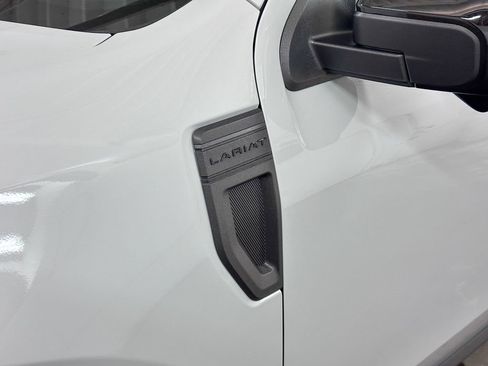 New 2025 Ford Maverick Lariat w/ Black Appearance Package image 17