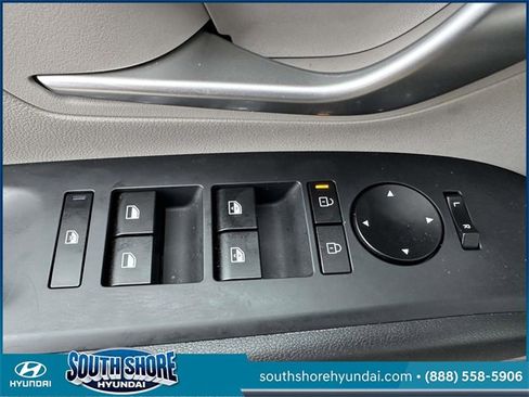 Certified 2025 Hyundai Tucson SEL image 17