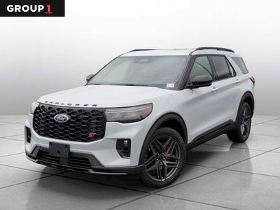 New 2026 Ford Explorer ST w/ Sun And Sound Package