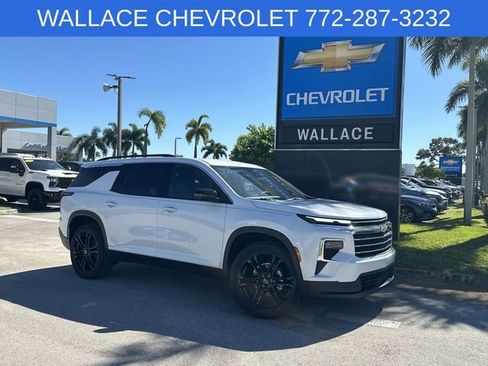 Certified 2026 Chevrolet Traverse LT w/ Driver Confidence Package image 1