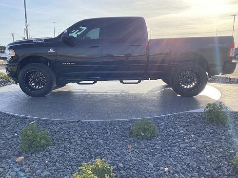 Used 2019 RAM 2500 Big Horn image 9