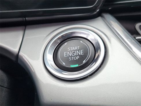 Certified 2024 Chevrolet Trax LT w/ Driver Confidence Package image 21