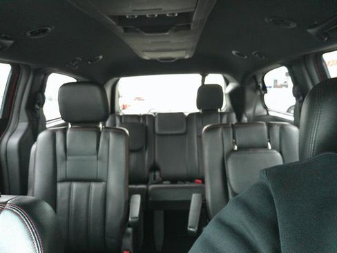 Used 2018 Dodge Grand Caravan GT image 13