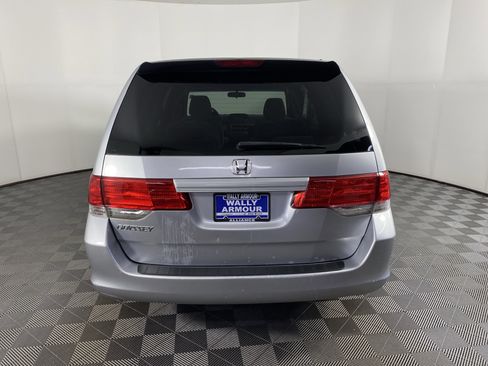 Used 2010 Honda Odyssey LX image 4