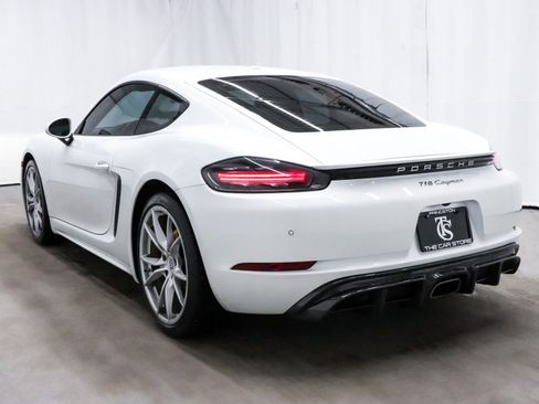 Used 2019 Porsche 718 Cayman image 4
