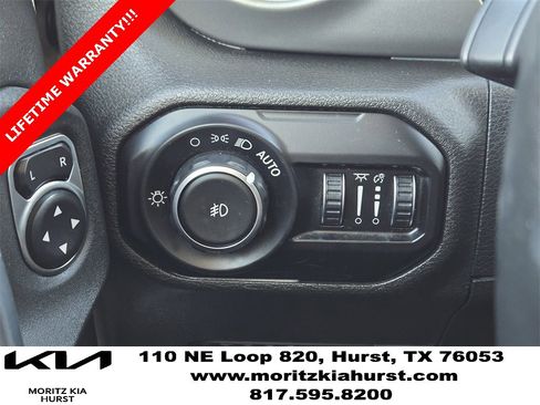 Used 2021 Jeep Wrangler Sport S image 24