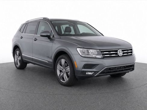 Used 2020 Volkswagen Tiguan SEL w/ Tiguan Two-Row MDO Package AWD/4WD image 2