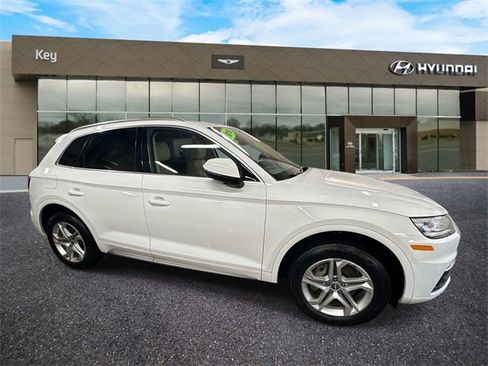 Used 2019 Audi Q5 2.0T Premium w/ Convenience Package image 5