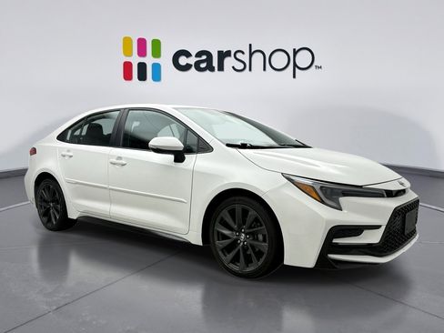 Used 2025 Toyota Corolla SE image 7