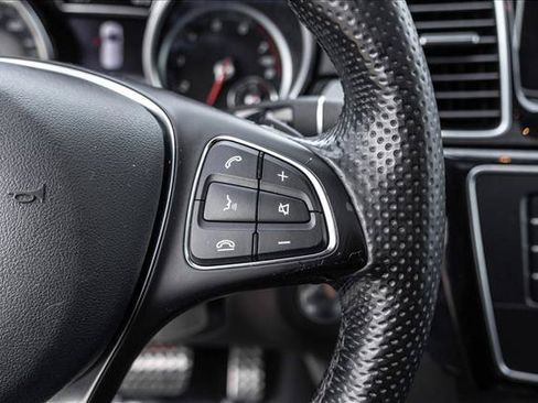 Used 2019 Mercedes-Benz GLE 400 4MATIC image 15