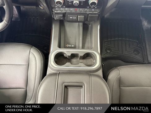 Used 2019 GMC Sierra 1500 SLT w/ SLT Premium Plus Package AWD/4WD image 32