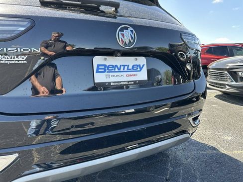 Used 2023 Buick Envision Avenir AWD/4WD image 15
