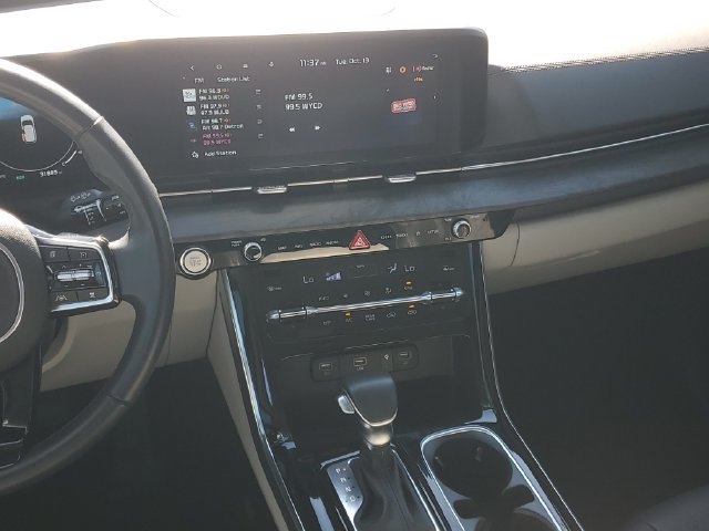 Certified 2024 Kia Carnival SX FWD image 14