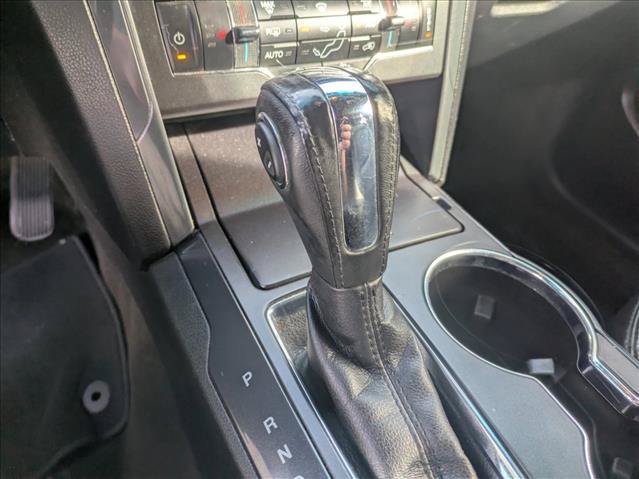 Used 2018 Ford Explorer XLT w/ Equipment Group 202A FWD image 10