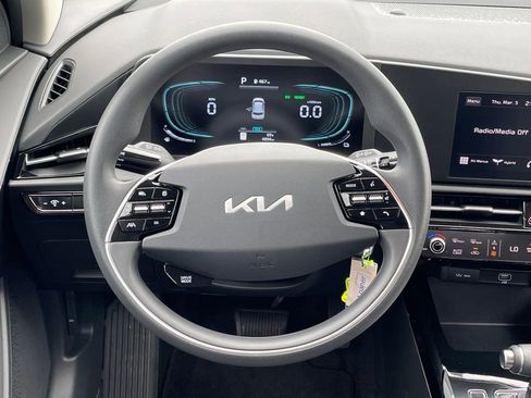 New 2026 Kia Niro LX image 11