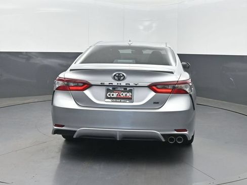 Used 2022 Toyota Camry SE FWD image 31