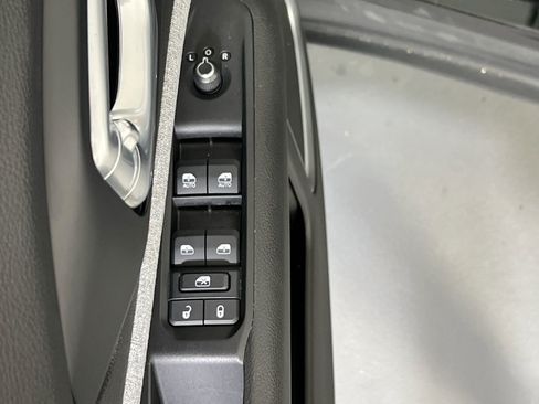Used 2022 Jeep Compass Latitude AWD/4WD image 17