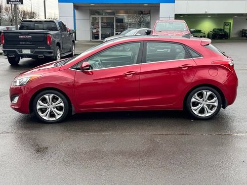 Used 2013 Hyundai Elantra GT w/ Tech Pkg image 4