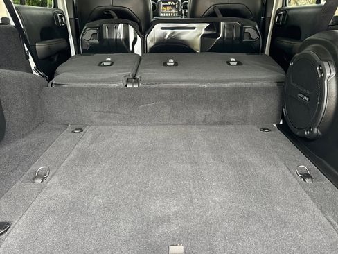 Used 2021 Jeep Wrangler Unlimited Sahara image 14