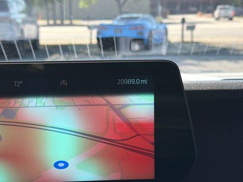 Used 2025 Ford Expedition Active image 18