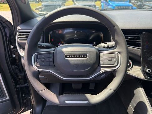 Used 2024 Jeep Wagoneer Series II w/ Flexible Seating Group image 24