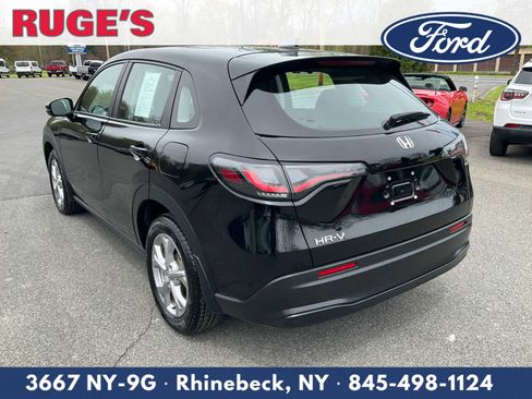 Used 2023 Honda HR-V LX image 6