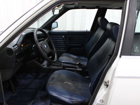 Used 1986 BMW 325 Sedan image 3