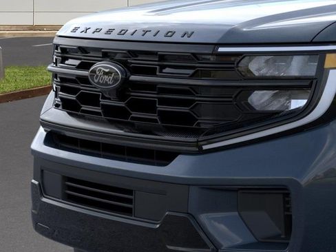 New 2026 Ford Expedition Platinum AWD/4WD image 17