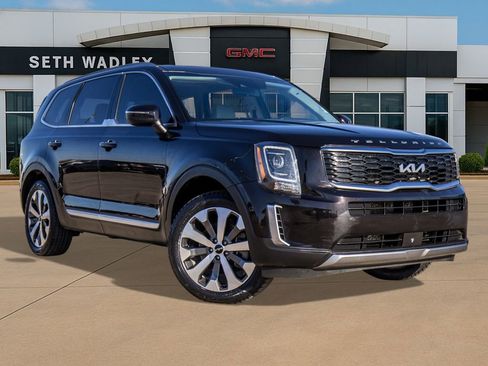 Used 2022 Kia Telluride S image 1