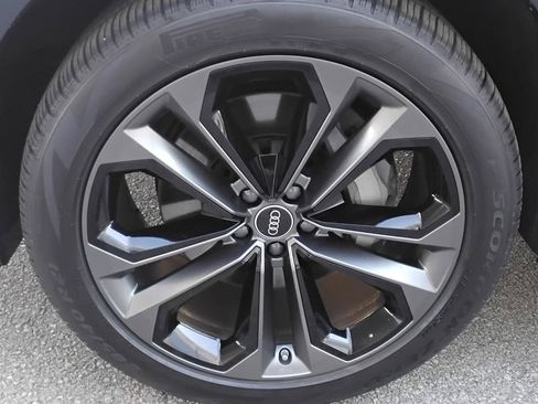 Certified 2025 Audi Q7 3.0T Premium Plus w/ Premium Plus Package image 14