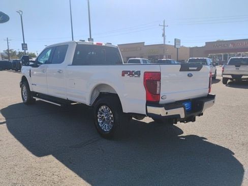 Certified 2022 Ford F350 Lariat w/ Chrome Package image 5