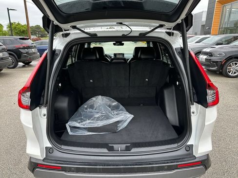 Used 2024 Honda CR-V Sport Touring image 12