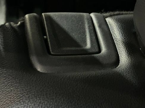 Used 2022 Ford Explorer Limited w/ Equipment Group 301A AWD/4WD image 73