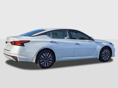 New 2026 Nissan Altima 2.5 SV FWD image 5