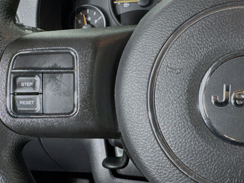 Used 2016 Jeep Compass Sport w/ Power Value Group image 13