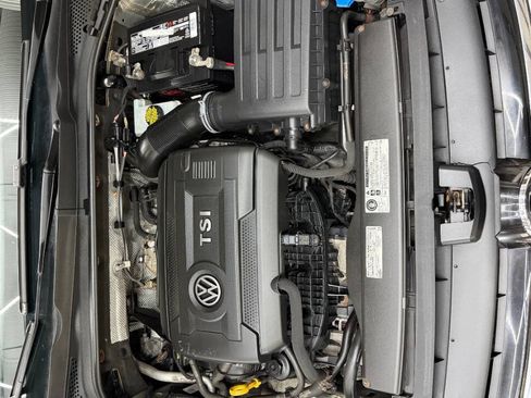 Used 2015 Volkswagen Golf 2-Door FWD image 9