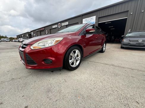 Used 2014 Ford Focus SE image 5
